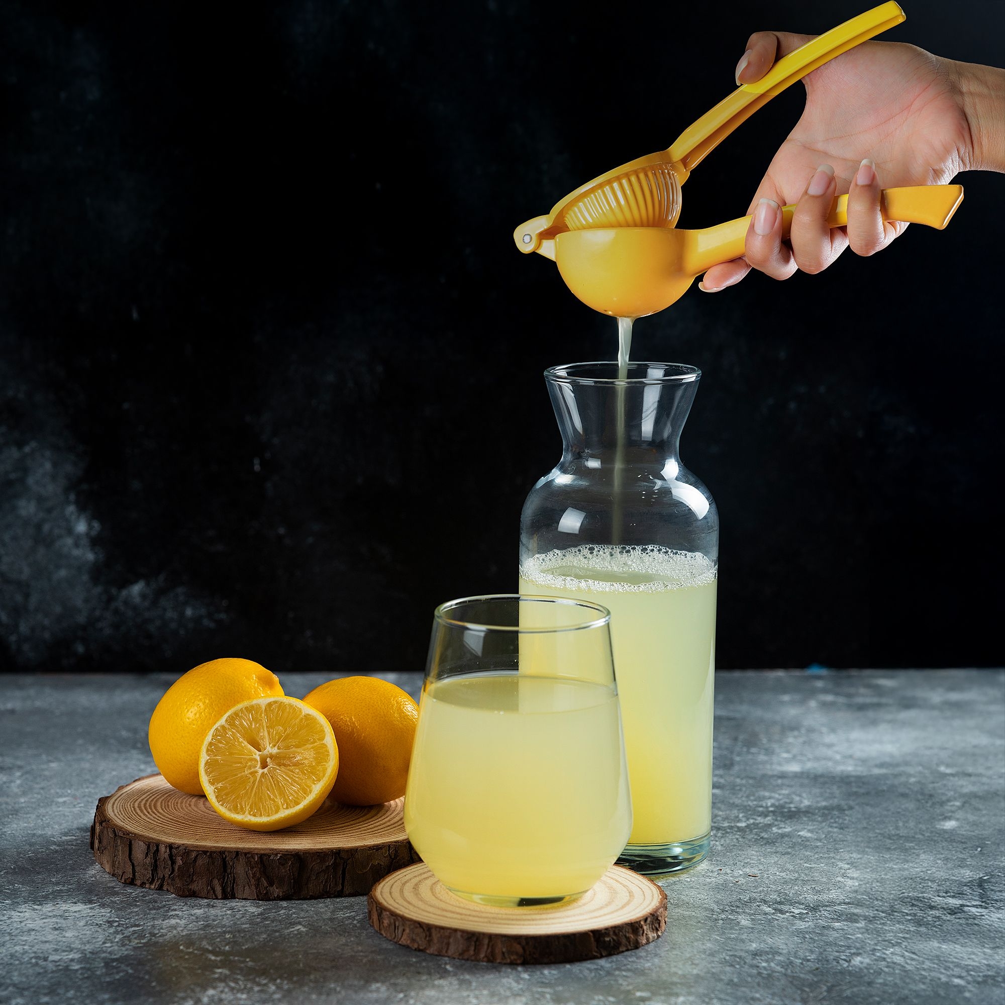 Lemon squeezer - SUCCO | Culinaris