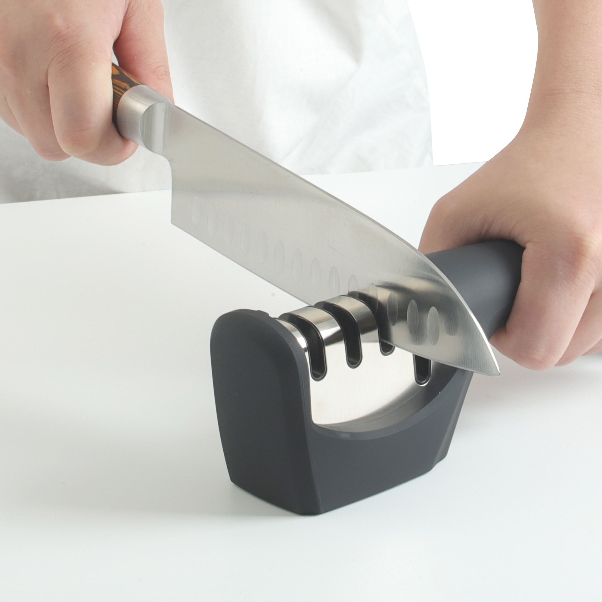 Knife sharpener - SKARPA - Black | Culinaris